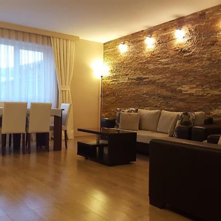 Apartment Rustaveli 1 Tbilisi Buitenkant foto